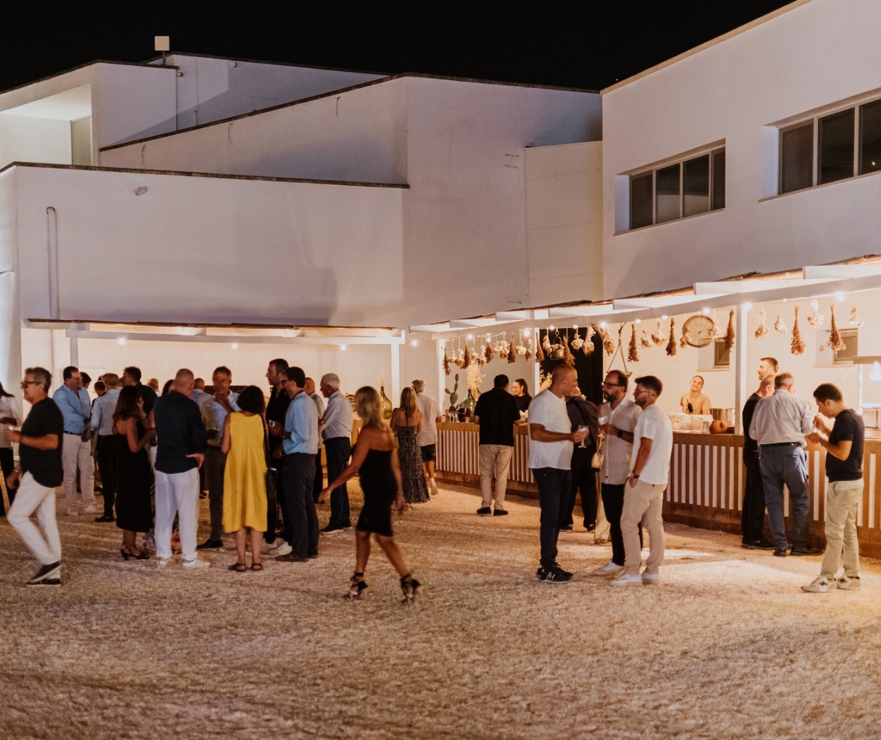 aperitivo-in-vigna-cantina-coppola-02